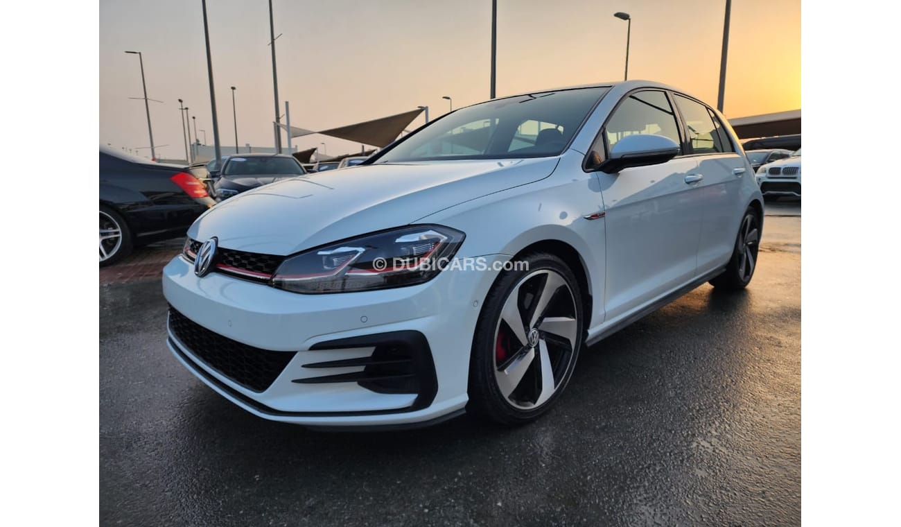 Volkswagen Golf Volkswagen Golf GTI P1 _Gcc_2018_Excellent_Condition _Full option