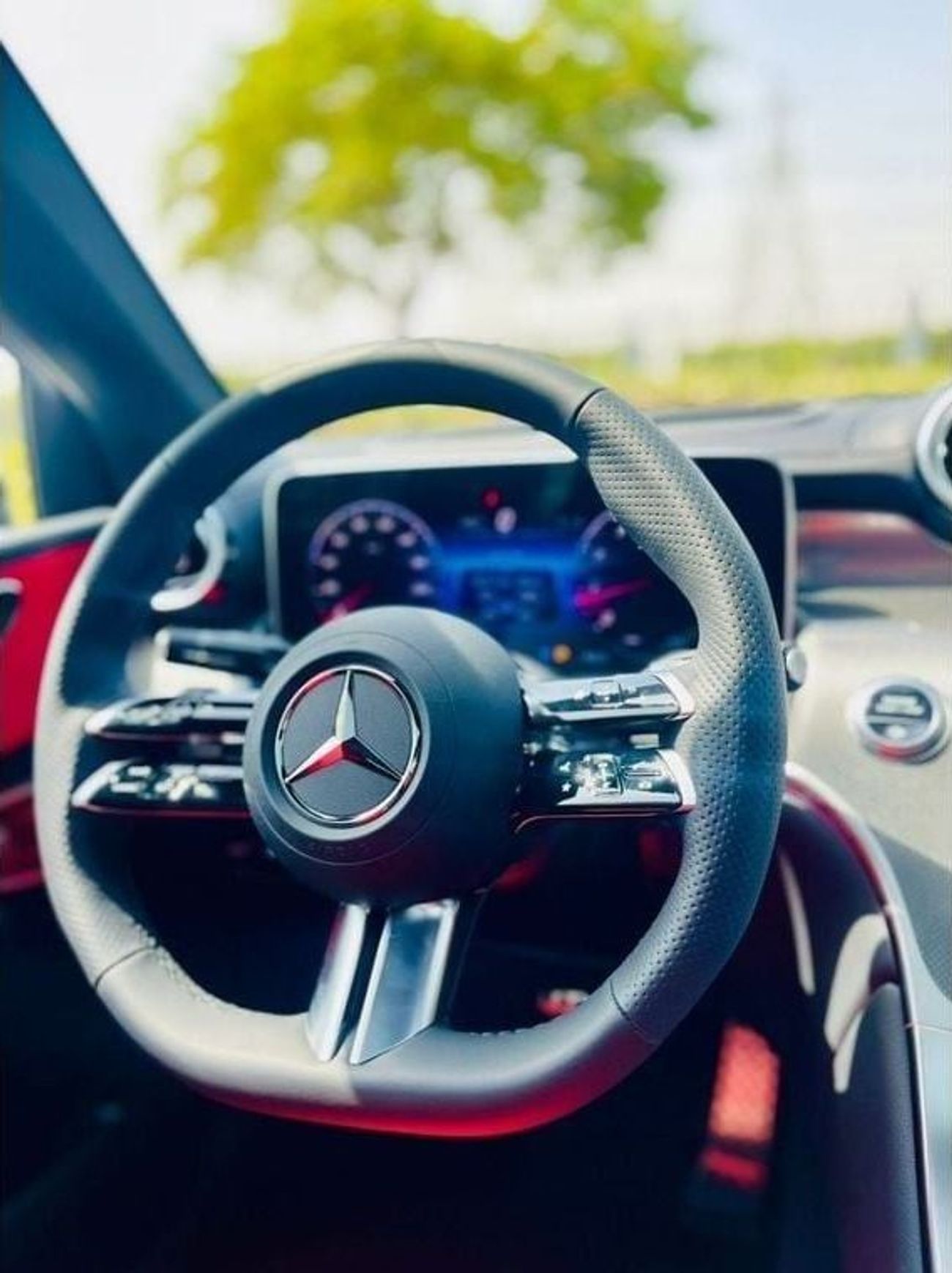 مرسيدس بنز GLC 200 | MERCEDES BENZ| GLC 200 4MATIC |GCC SPECS | YEAR 2024 | 5 YEAR WARRANT YEAR SERVICE CONTRACT