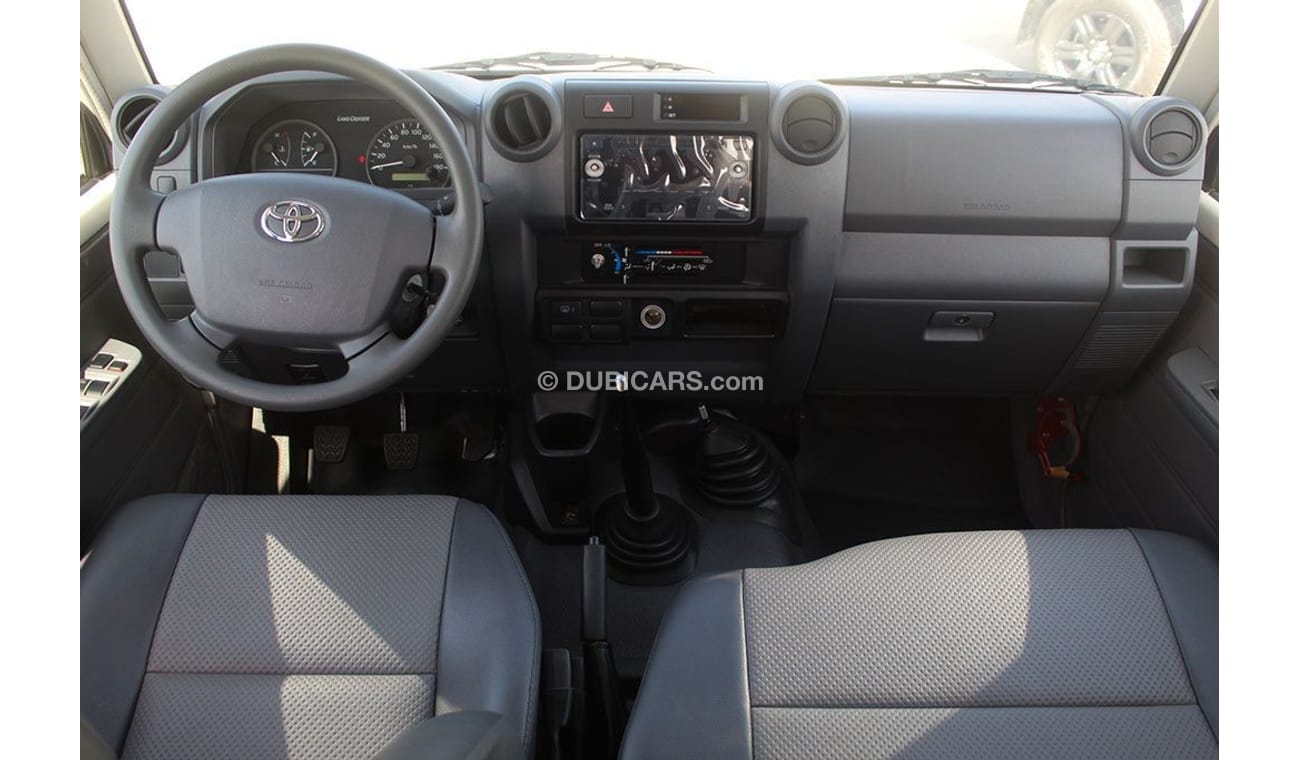 تويوتا لاند كروزر 70 HZJ76 - 10str 5Door free wheel hub - Station Wagon - 4.2L V6 Dsl for export sales