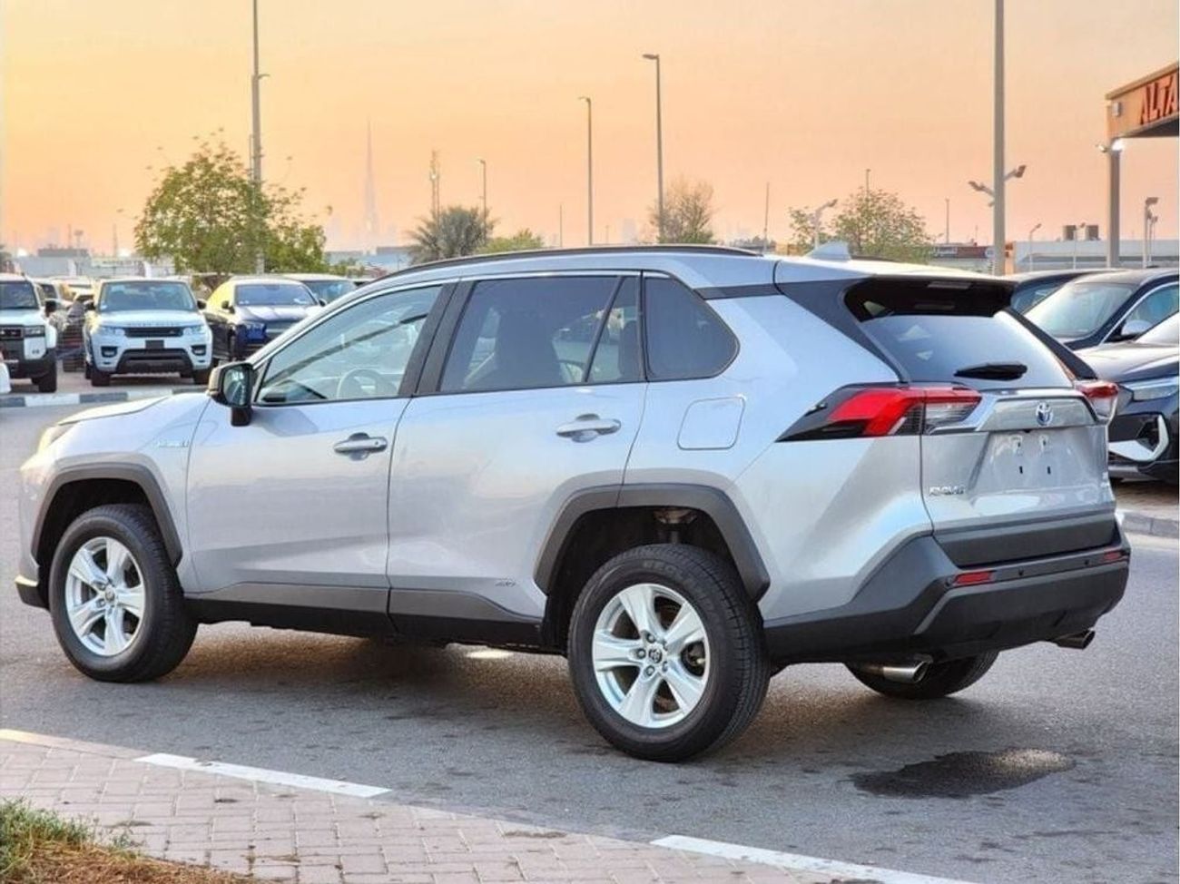 Toyota RAV4 Hybrid Toyota RAV4