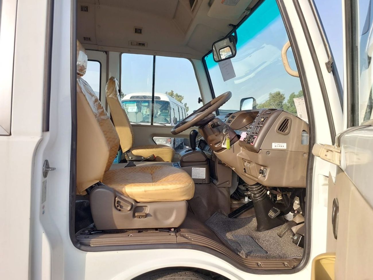 ميتسوبيشي روزا MITSUBISHI ROSA BUS 2012 RHD 3.0 L DIESEL AUTOMATIC (PM00079)