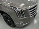 Cadillac Escalade Premium Luxury GCC .. Original Paint .. FSH .. Perfect Condition .. 6,2L