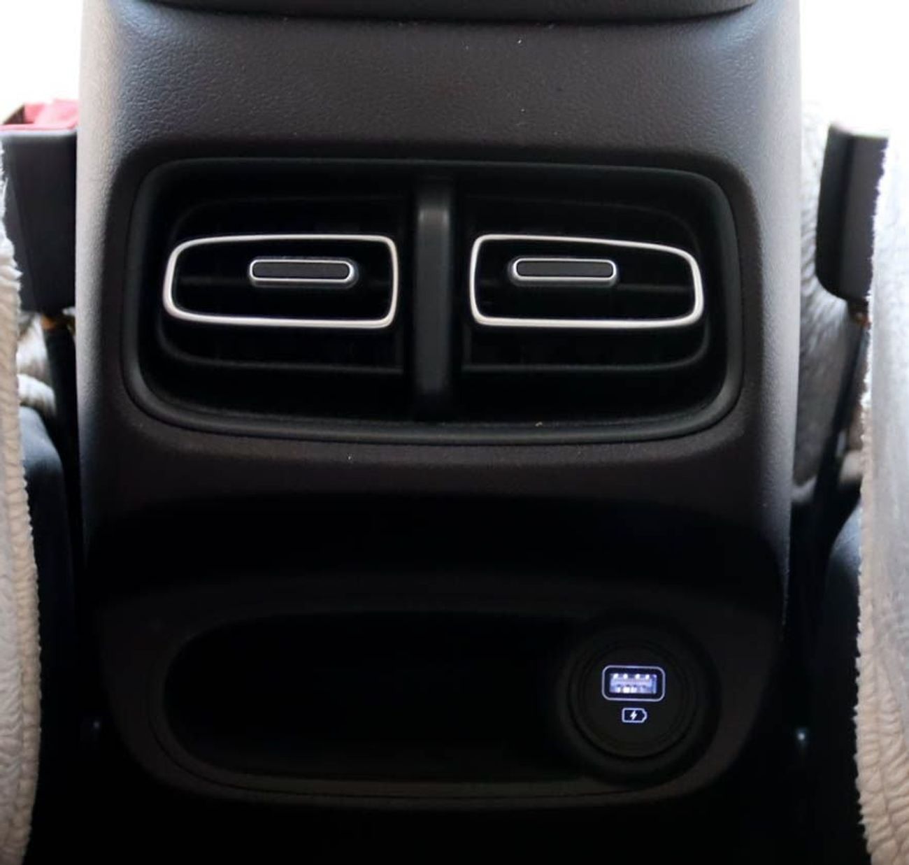 Hyundai Creta Base 1.6L Hyundai Creta 1.6 L 2023 Korean accident-free in excellent condition