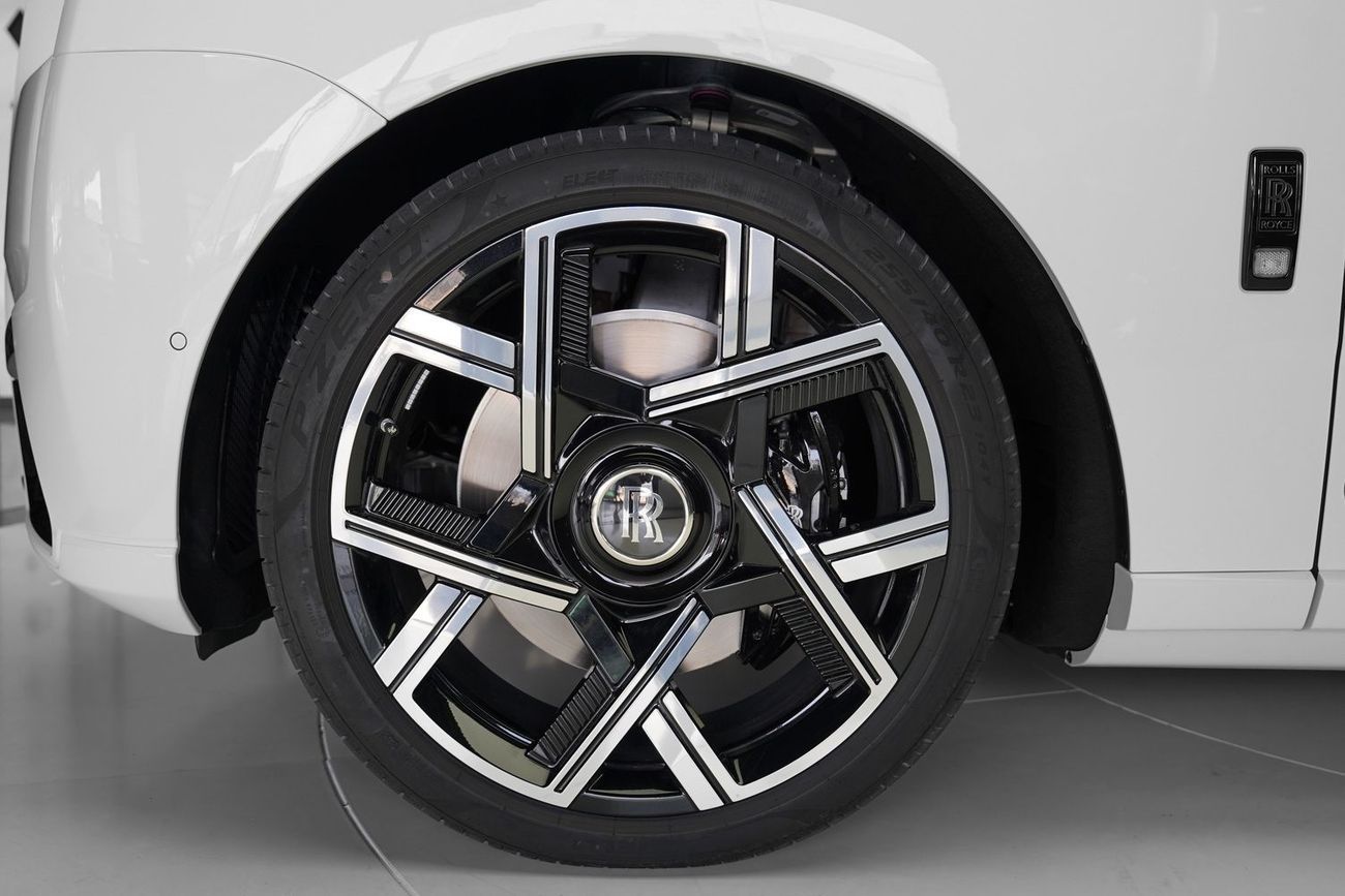 Rolls-Royce Cullinan BLACK BADGE DUALITY SEATS