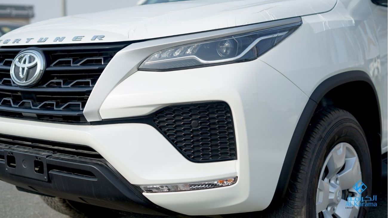 Toyota Fortuner 2.4L DIESEL Engine | 17'Steel Wheels with Cover | 8" DISPLAY AUDIO | GCC Specs