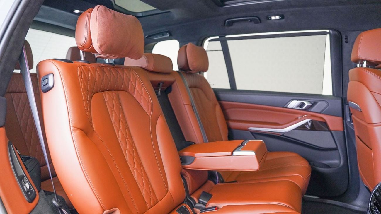 BMW X7 M60i | AED 7,986 PM | Up to 3 Years Warranty | GCC