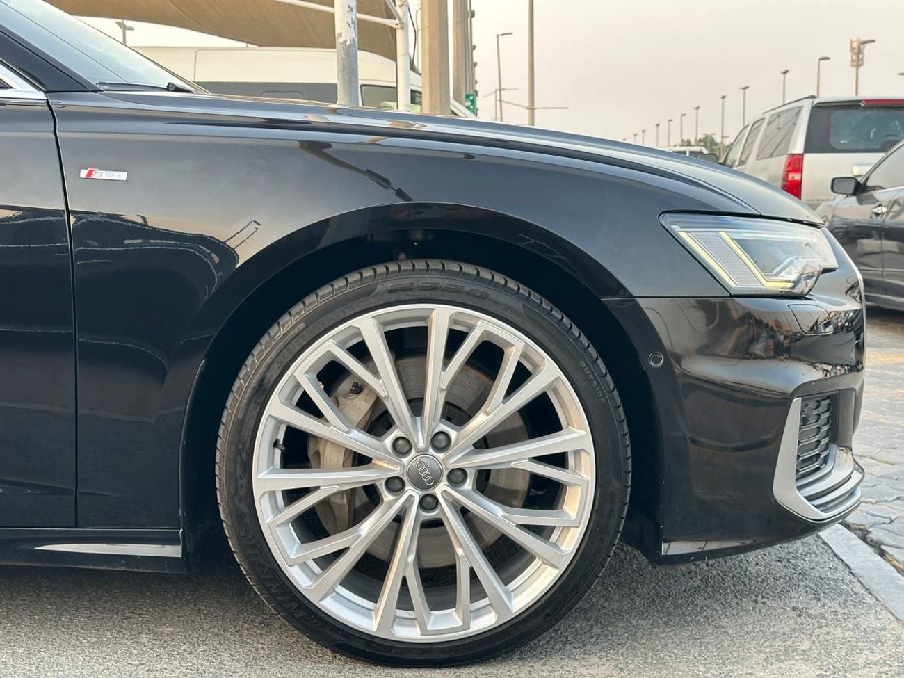 أودي A6 55 TFSI S-LINE