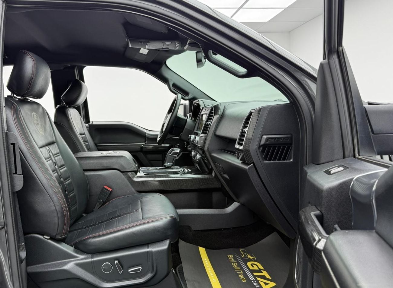 فورد F 150 CREW SHELBY 2018 Ford F-150 Shelby, Full Service History, Excellent Condition, GCC