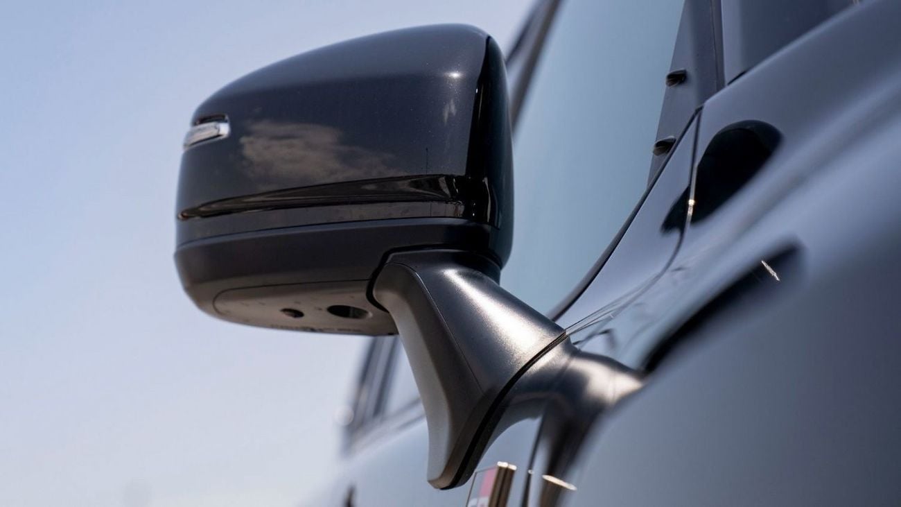 تويوتا لاند كروزر GR-S