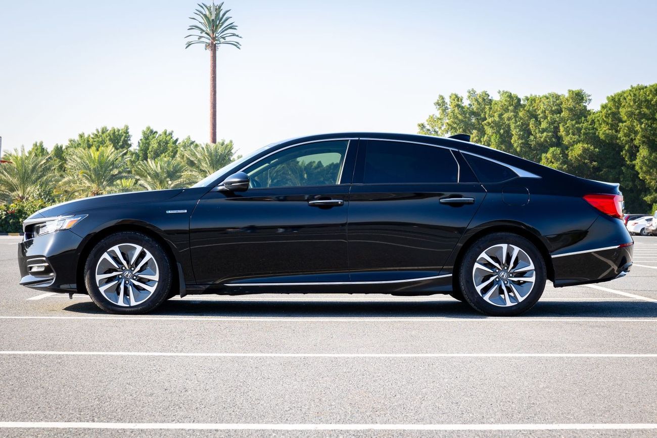 Honda Accord LX 2018 Sedan 1.5 FWD Petrol A/T / 5 Seats / Low Mileage / Book Now!