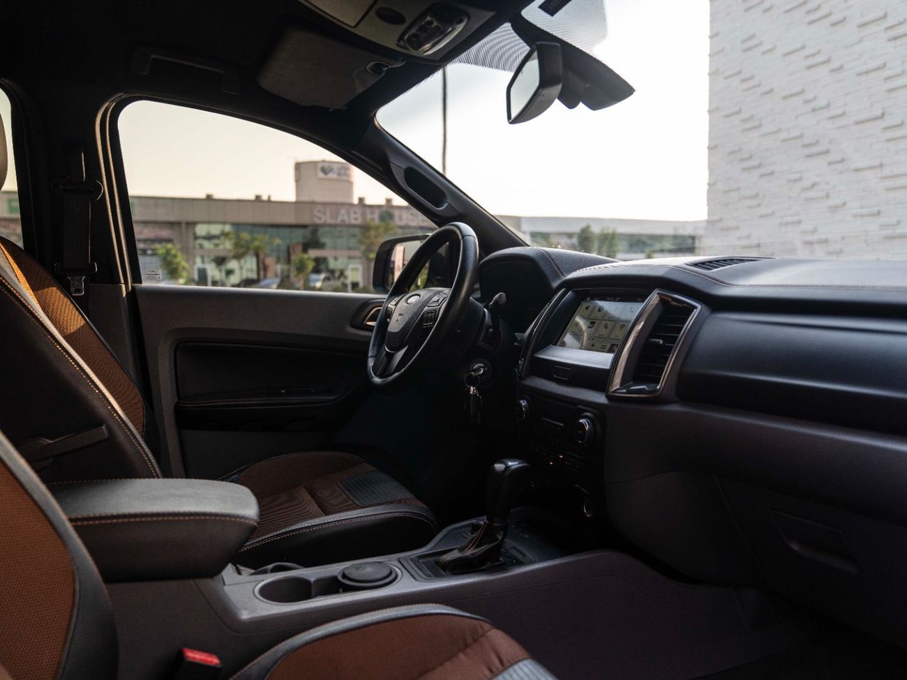 فورد رانجر AED 1,258 • RANGER WILDTRAK • 3.2L TURBO DIESEL ENGINE • FULL SERVICE HISTORY • PRISTINE CONDITION