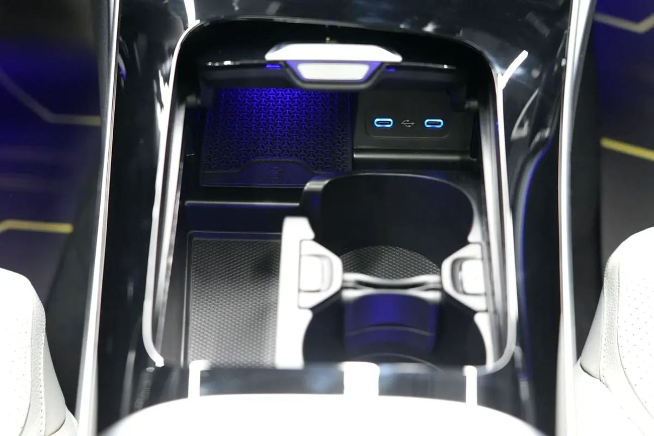 Mercedes-Benz C 200 C 200 | GCC 0km | Agency Warranrty | AMG Package