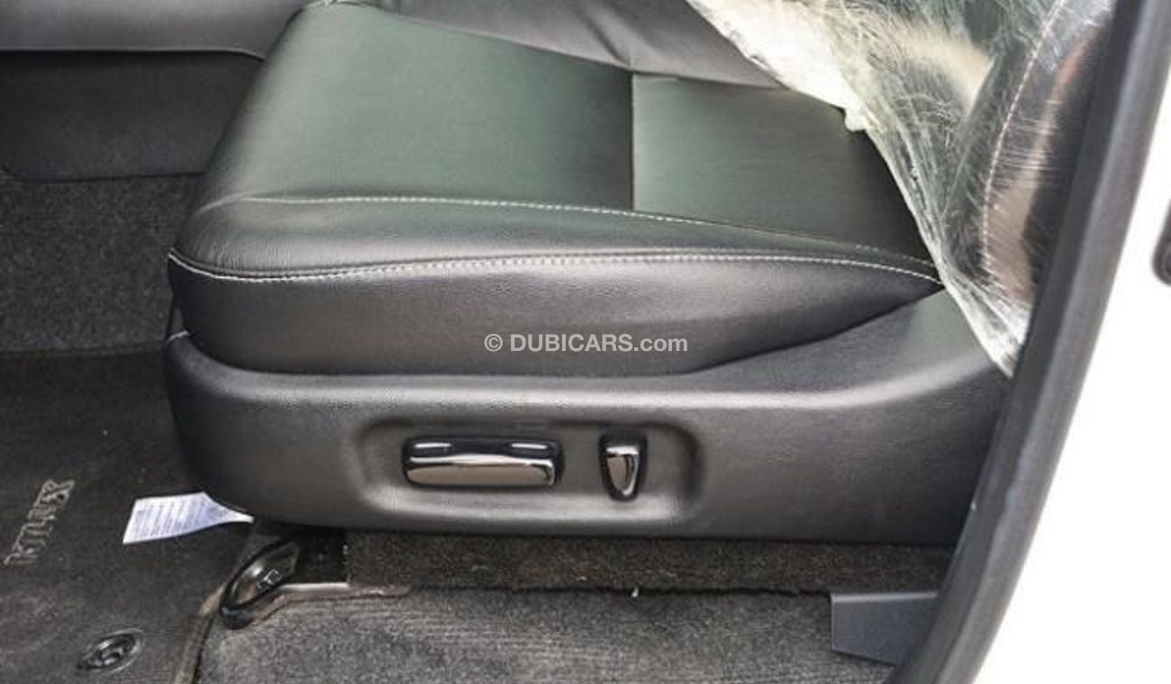 تويوتا هيلوكس REVO TRD 2.8G LHD DOUBLE CAB 4WD AT