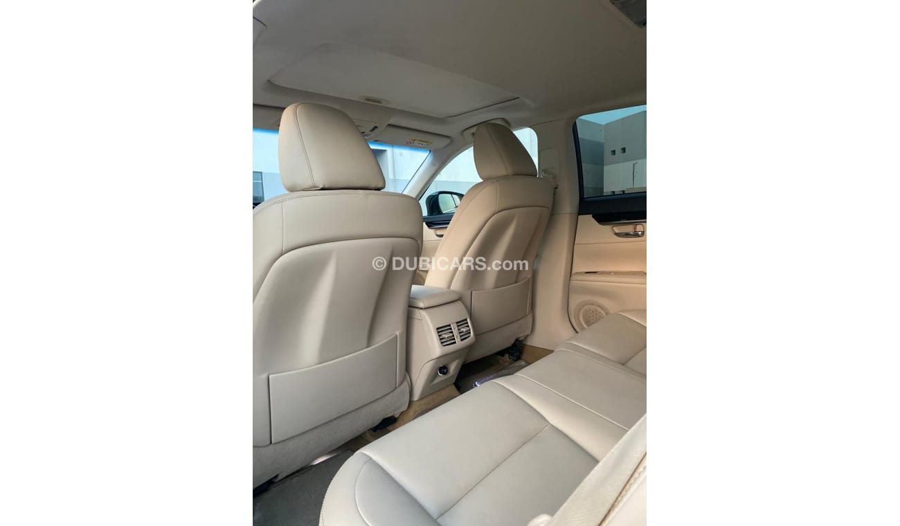 Lexus ES250 Platinum