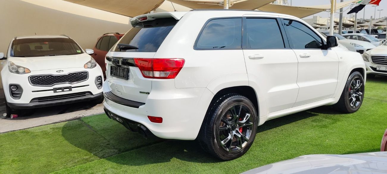 Jeep Grand Cherokee SRT8 6.4L