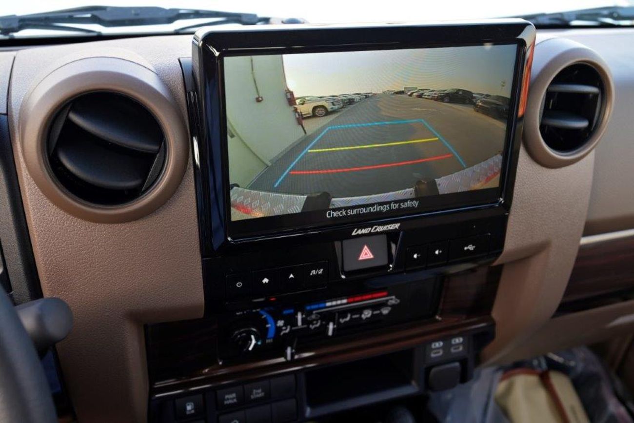 تويوتا لاند كروزر بيك آب SINGLE CAB DLX 2.8L DIESEL AT-EURO 5