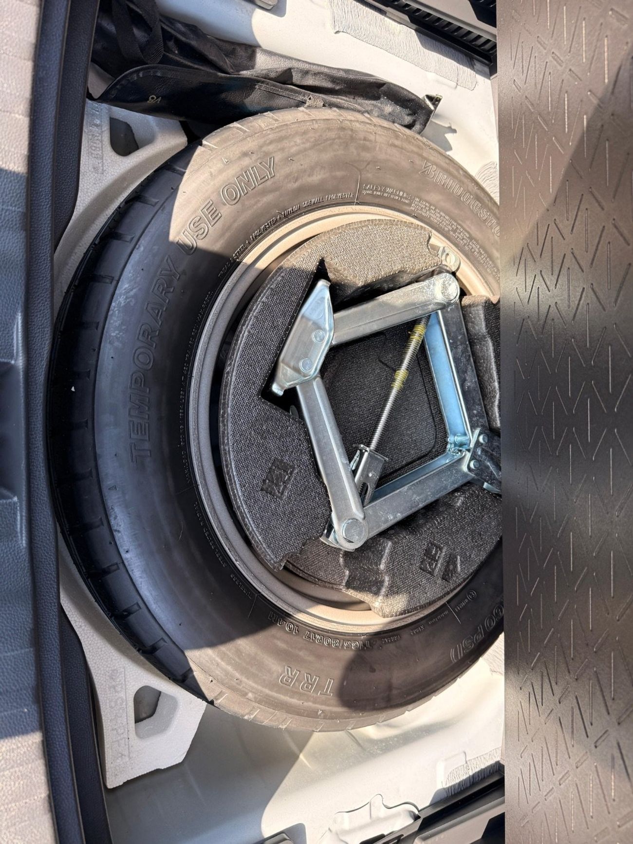 تويوتا راف ٤ Hybrid SE black edition 2023 full option