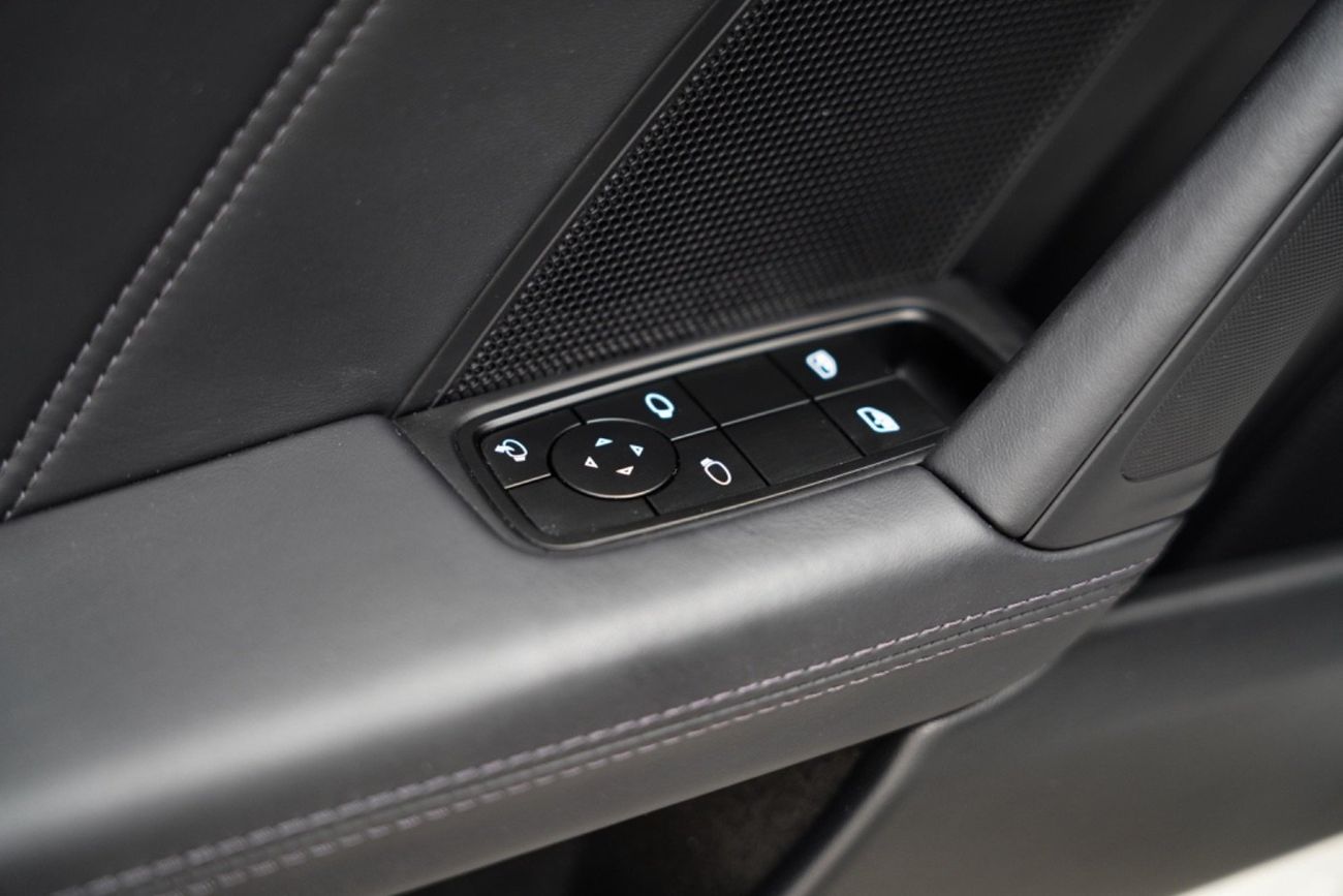 Porsche 911 Turbo S 3.8L (640 HP) Coupe