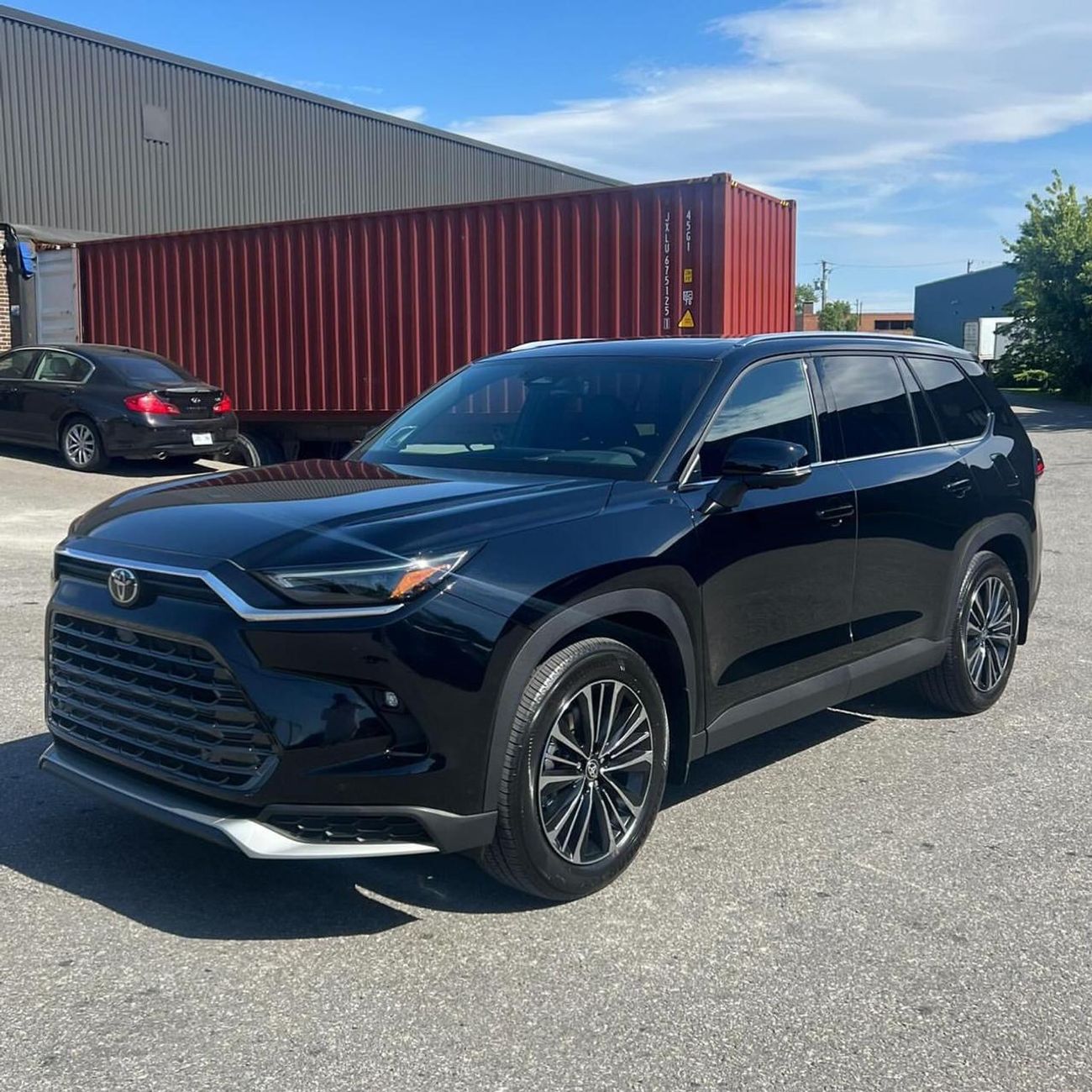 Toyota Grand Highlander PLATINUM HYBRID MAX