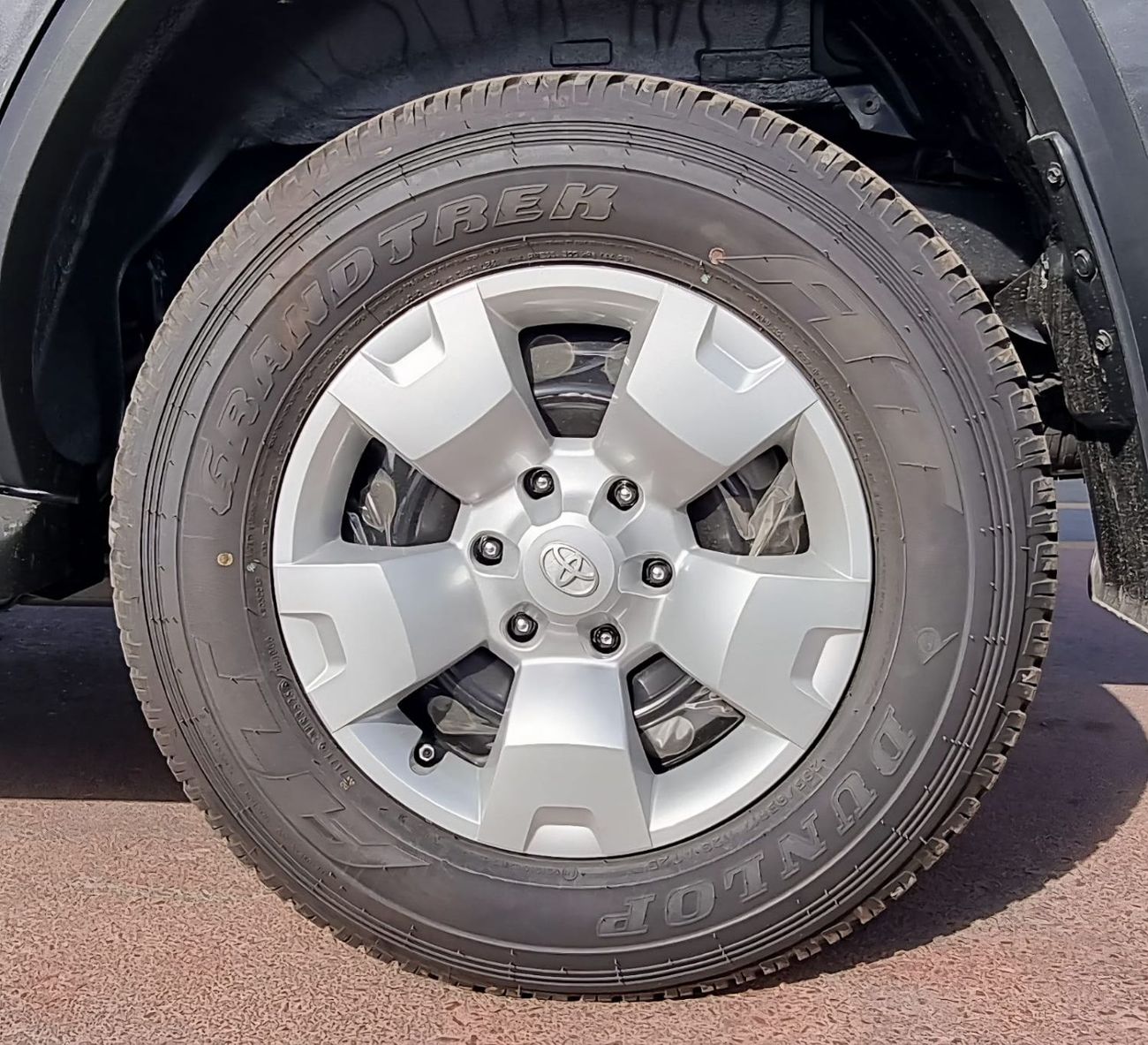 تويوتا فورتونر TOYOTA FORTUNER 2.4L DIESEL 4X4 MY 2026