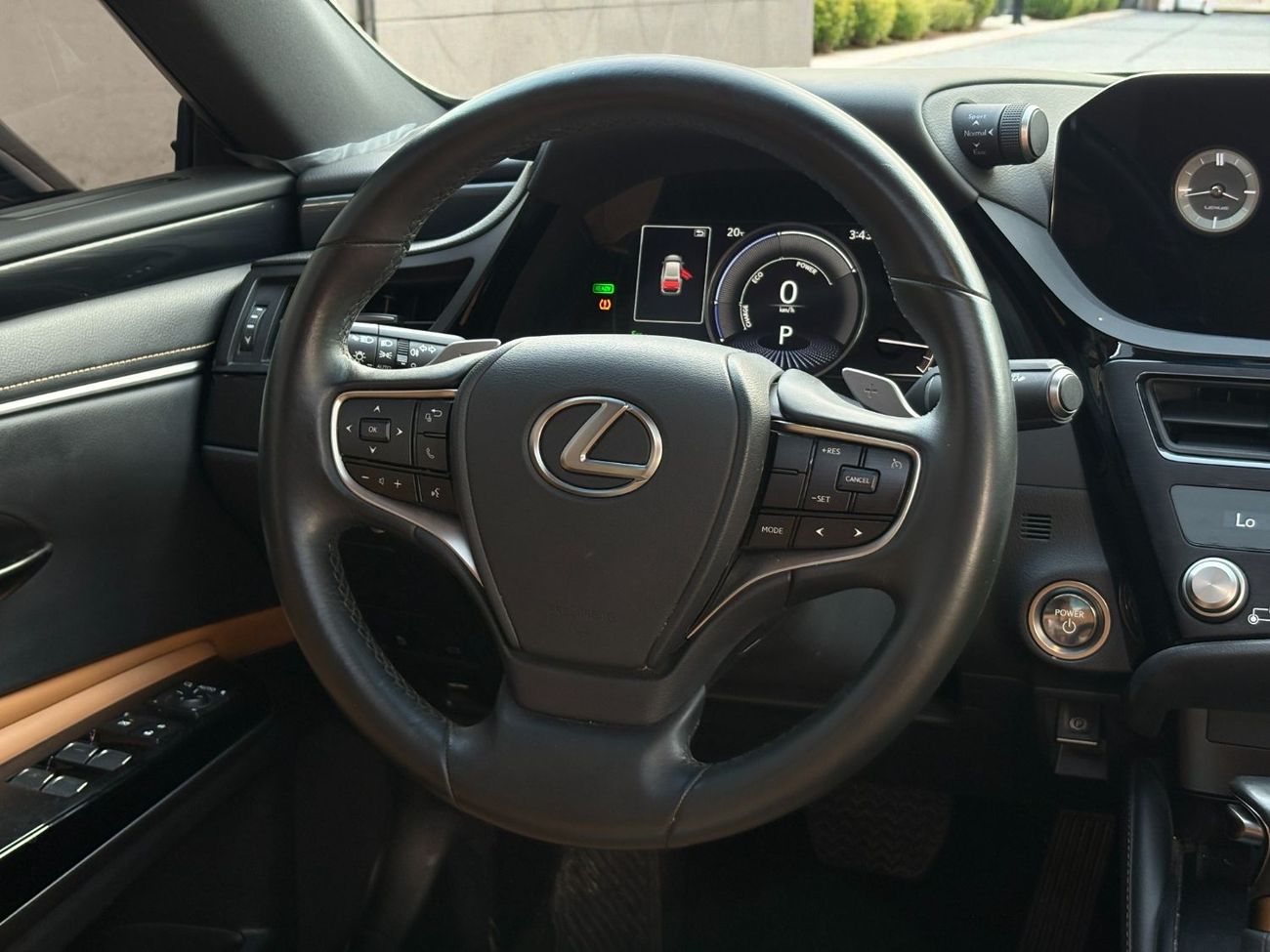 Lexus ES300h PREMIER 2.5L HYBRID | 2023 | GCC SPECS | Agency Warranty | FSH | AED 2,400 per month