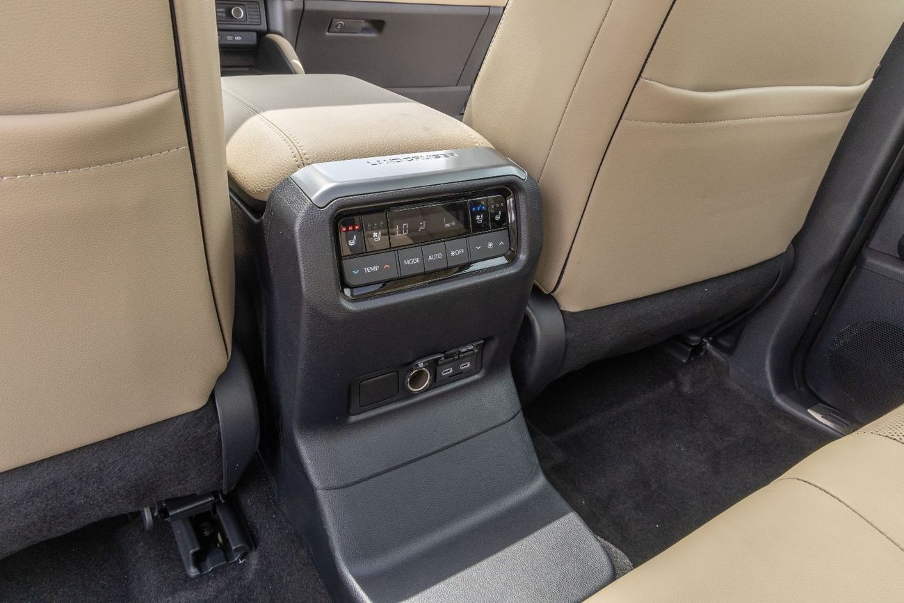 تويوتا برادو Toyota Prado VX-3 Petrol 2.4L 4WD - Black - 2025 (Export)