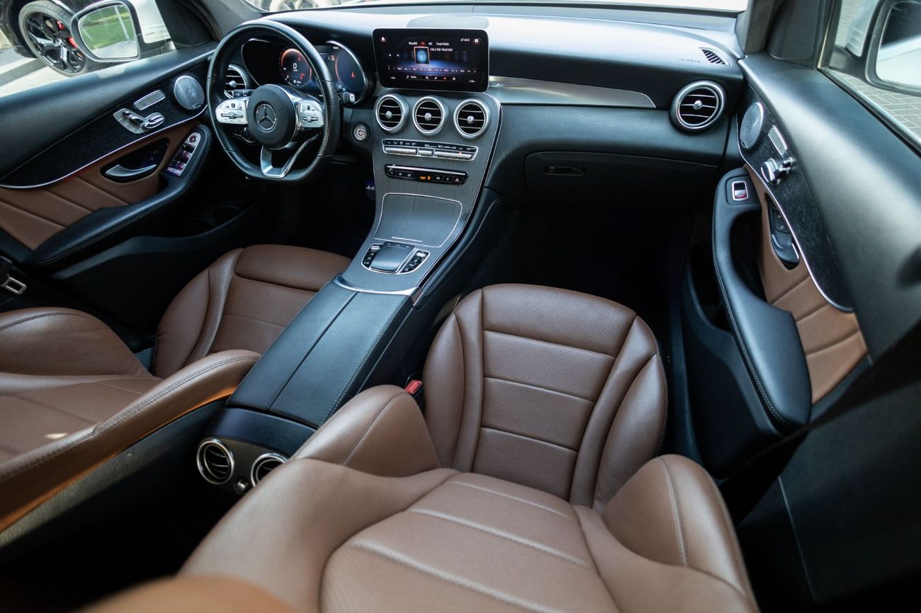 Mercedes-Benz GLC 300 Coupe AMG 2.0L