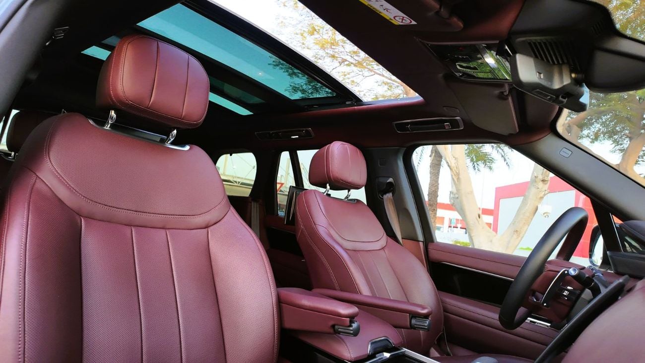 Land Rover Range Rover AUTOBIOGRAPHY P530 2023 Range Rover | 4.4L Twin-Turbo V8 | Under 400 KM | European Specs