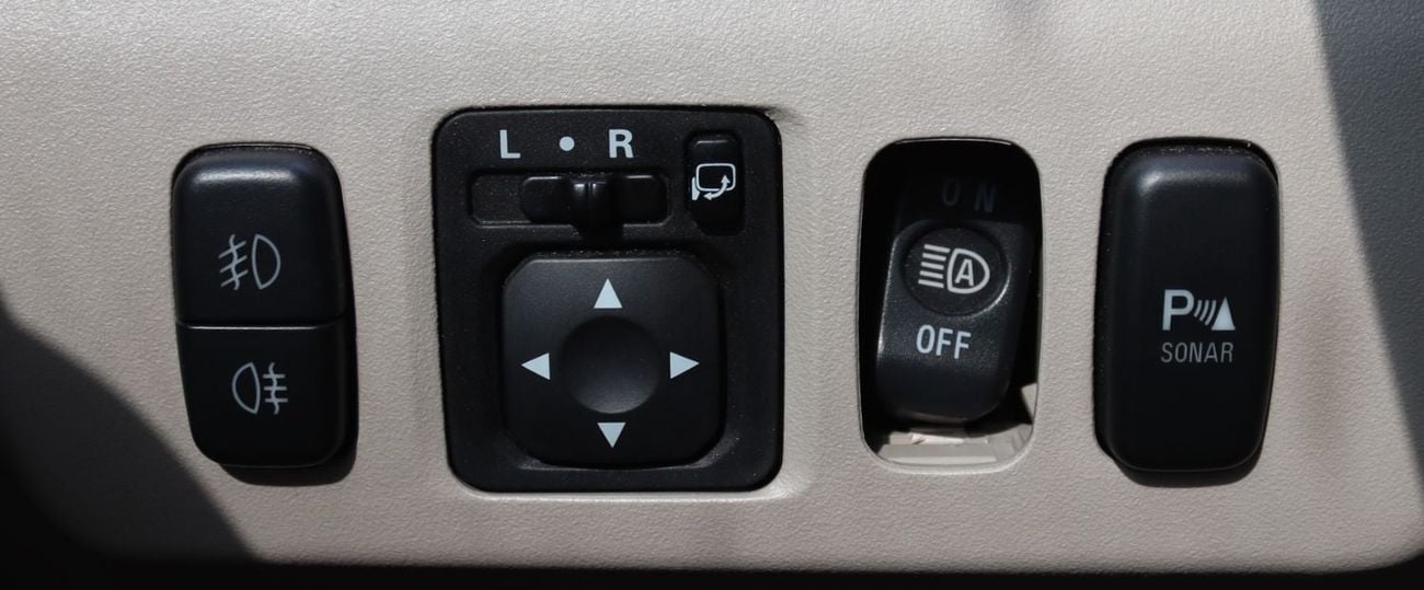 Mitsubishi Pajero GLS Mid 3.5L (186 HP) Mitsubishi Pajero  2020 - GCC - Accident-Free - 3.8L - (6)V - 7 Seats - Excell