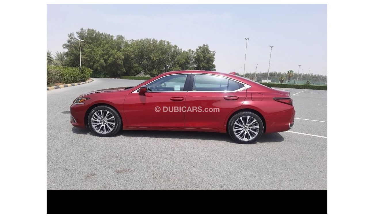Lexus ES250 Platinum Platinum Lexus ES250 model 2021 very celen car