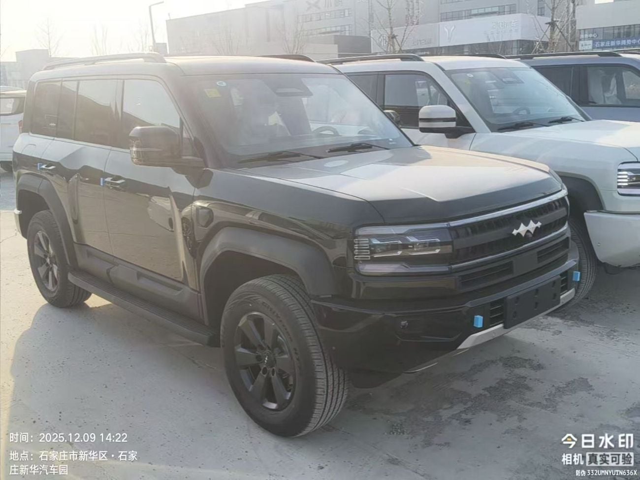 BYD Leopard 5 ULTRA leopard  5 big battery with hydraulics