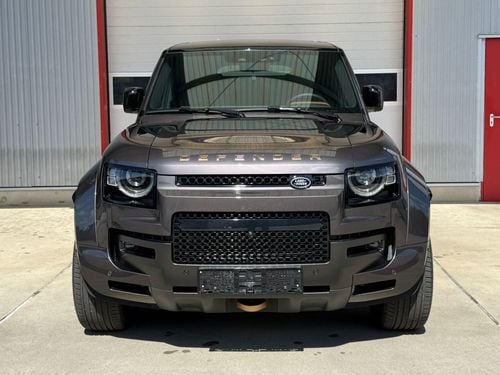 Land Rover Defender OCTA 4.4L AWD