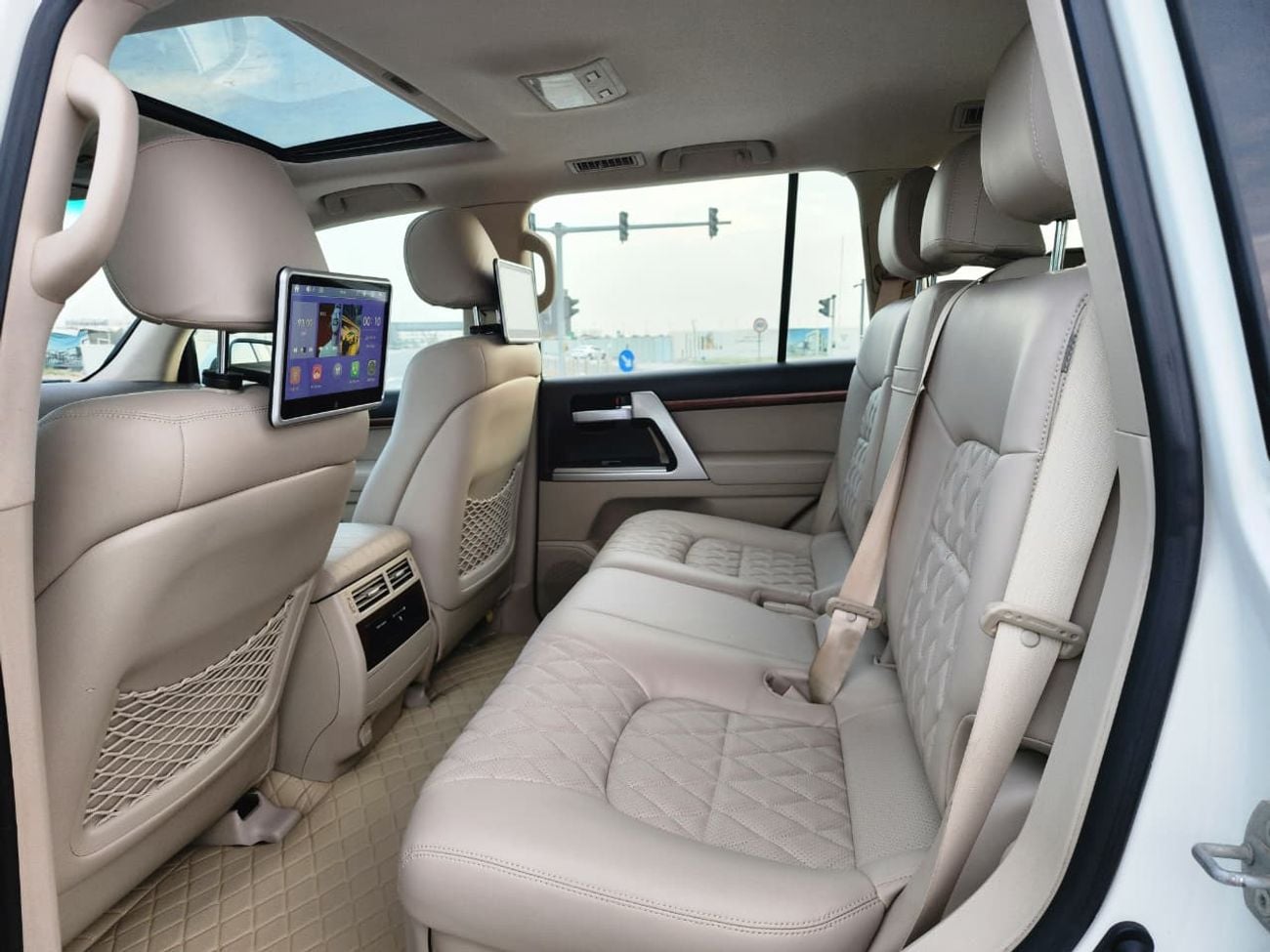 Toyota Land Cruiser GXR+ 4.6L GXR V8 MODEL 2018 UPGRARE 2024