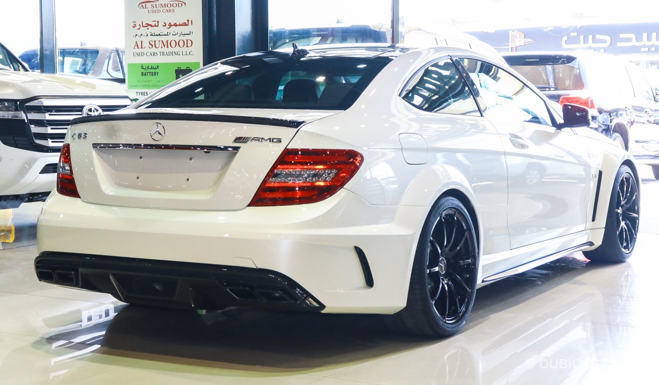 مرسيدس بنز C 63 كوبيه Black Series