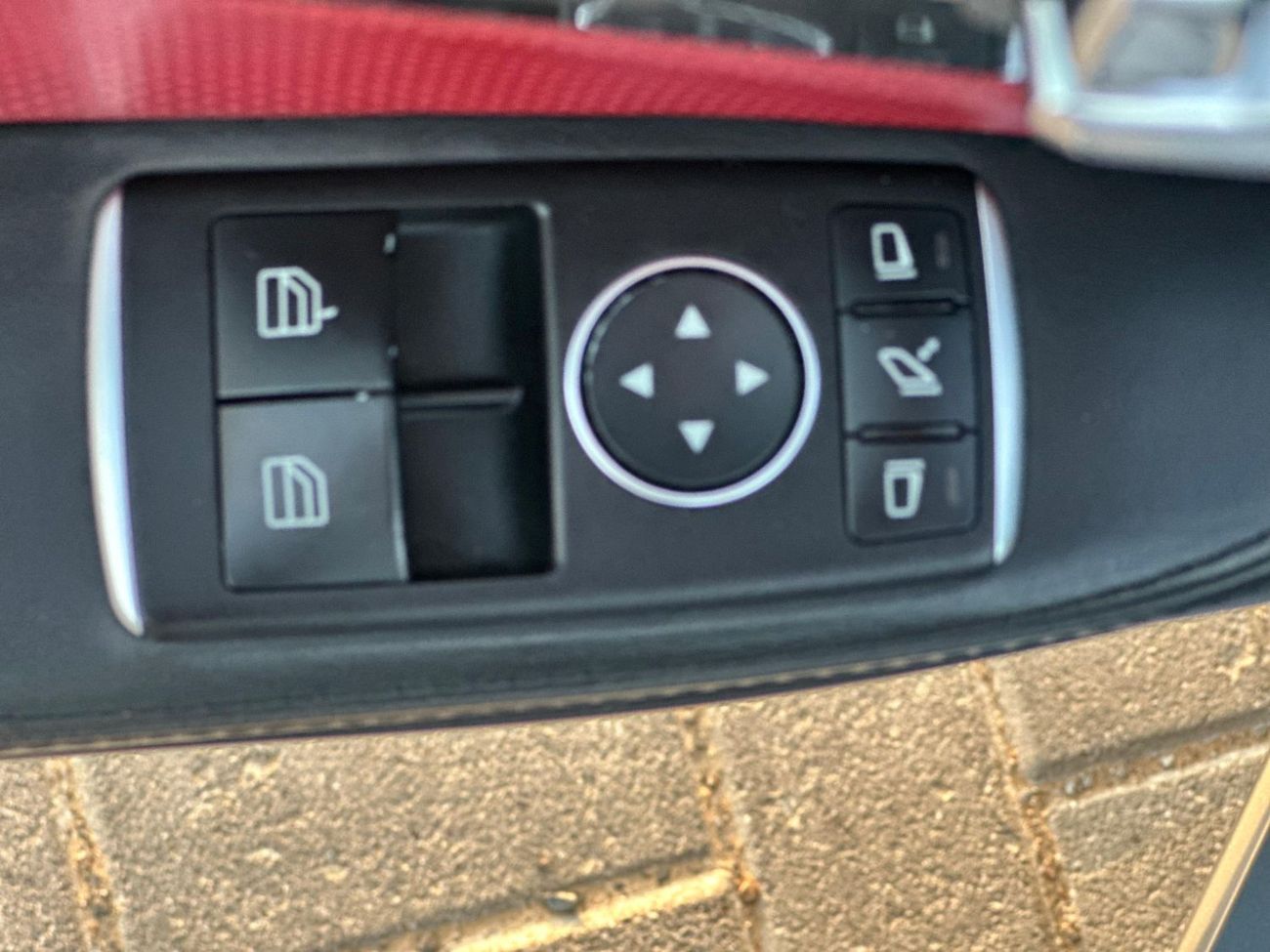 Mercedes-Benz SLC 200 Std 2.0L