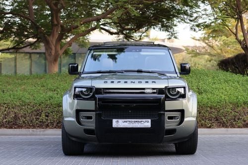 Land Rover Defender  ( Amazing Condition )