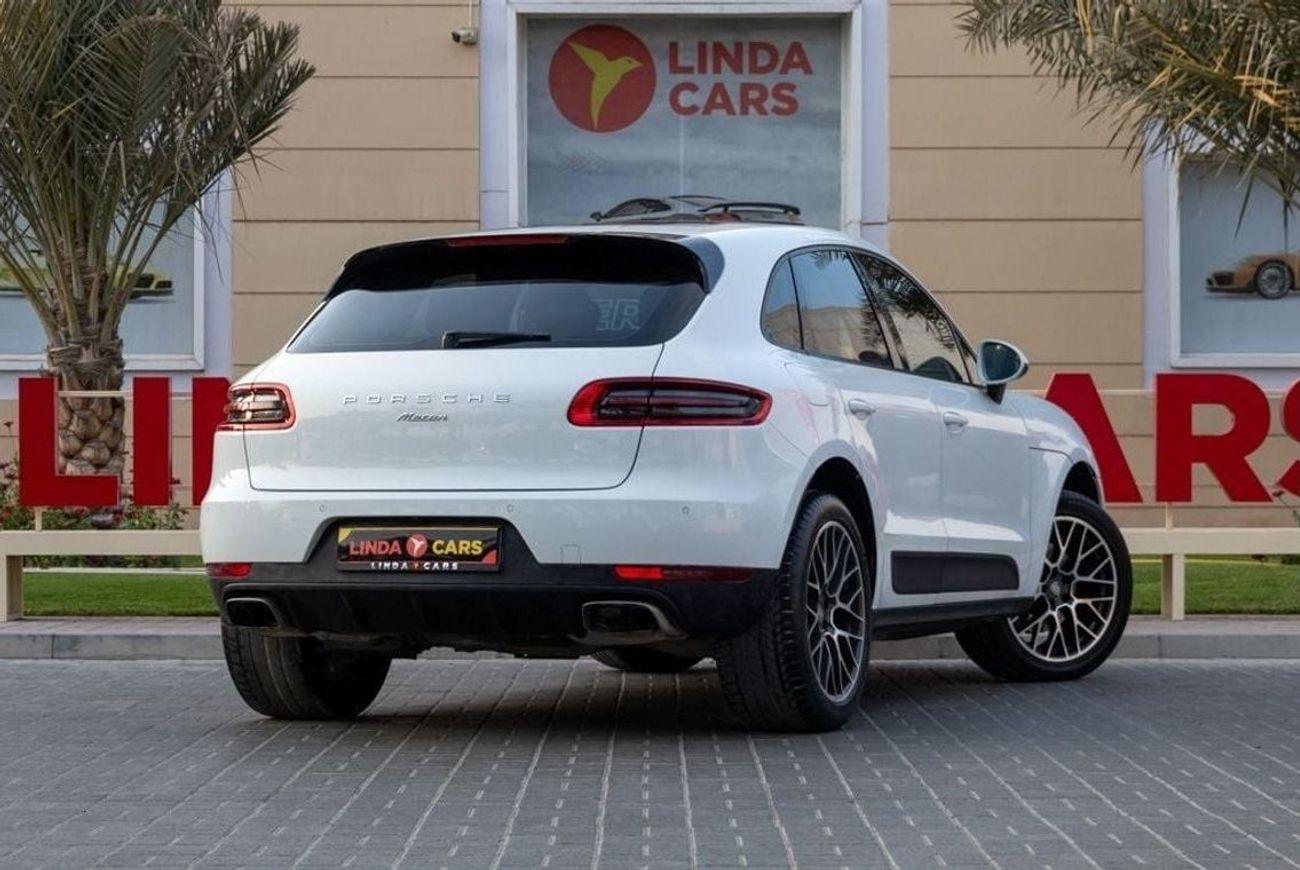 Porsche Macan Std 2.0L (252 HP) Porsche Macan 2018 GCC under Warranty with Flexible Down-Payment.