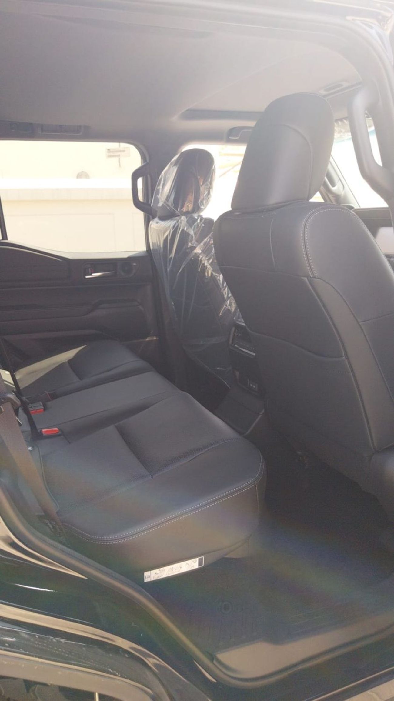 تويوتا برادو LC250 2.4L PETROL LUXURY PLUS 7 SEATER FULL OPTION(ONLY FOR AFRICA)