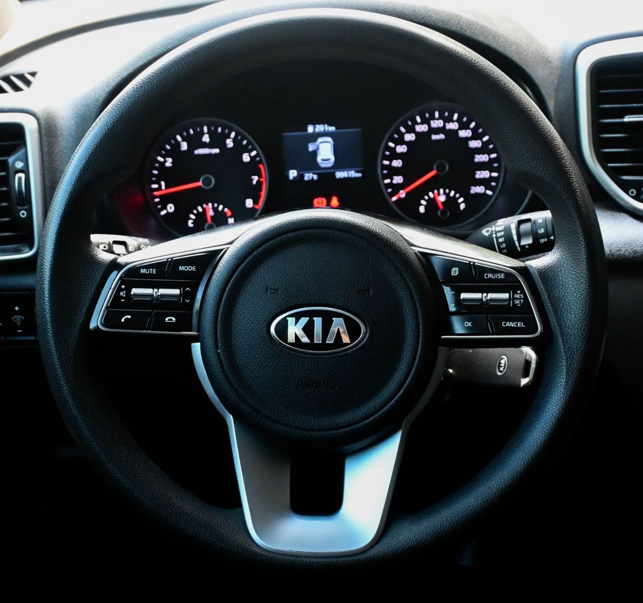 كيا سبورتيج Base 1.6L