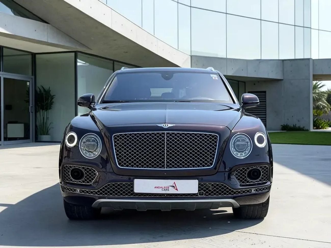 بنتلي بينتايجا STD  EID SALE | 1 YEAR FREE WARRANTY |  AED 3,990 P.M | 0% down payment | bentley bentayga | 6.0l w1