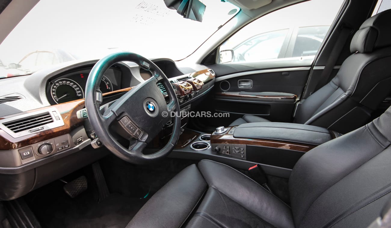 بي أم دبليو 735 Li