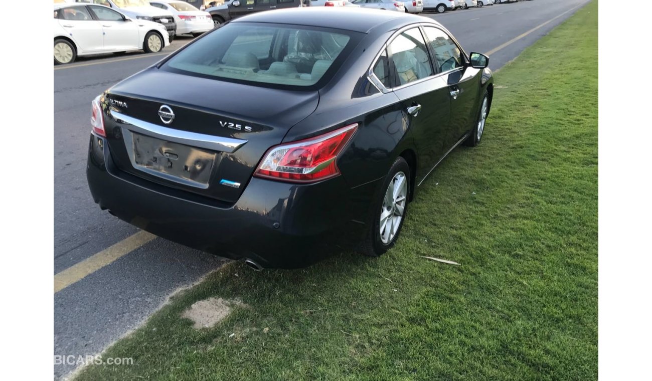 Nissan Altima