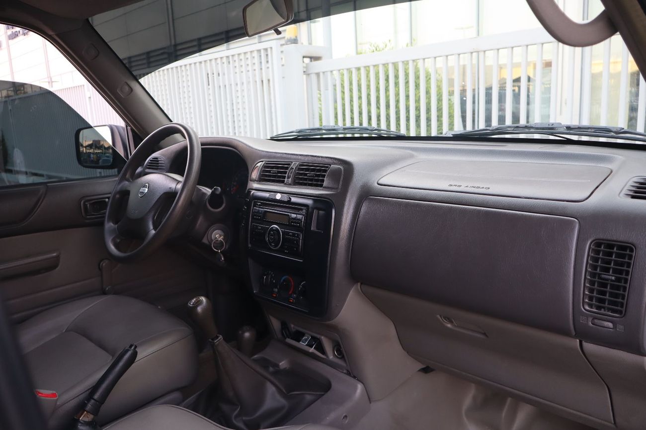 نيسان باترول بيك آب