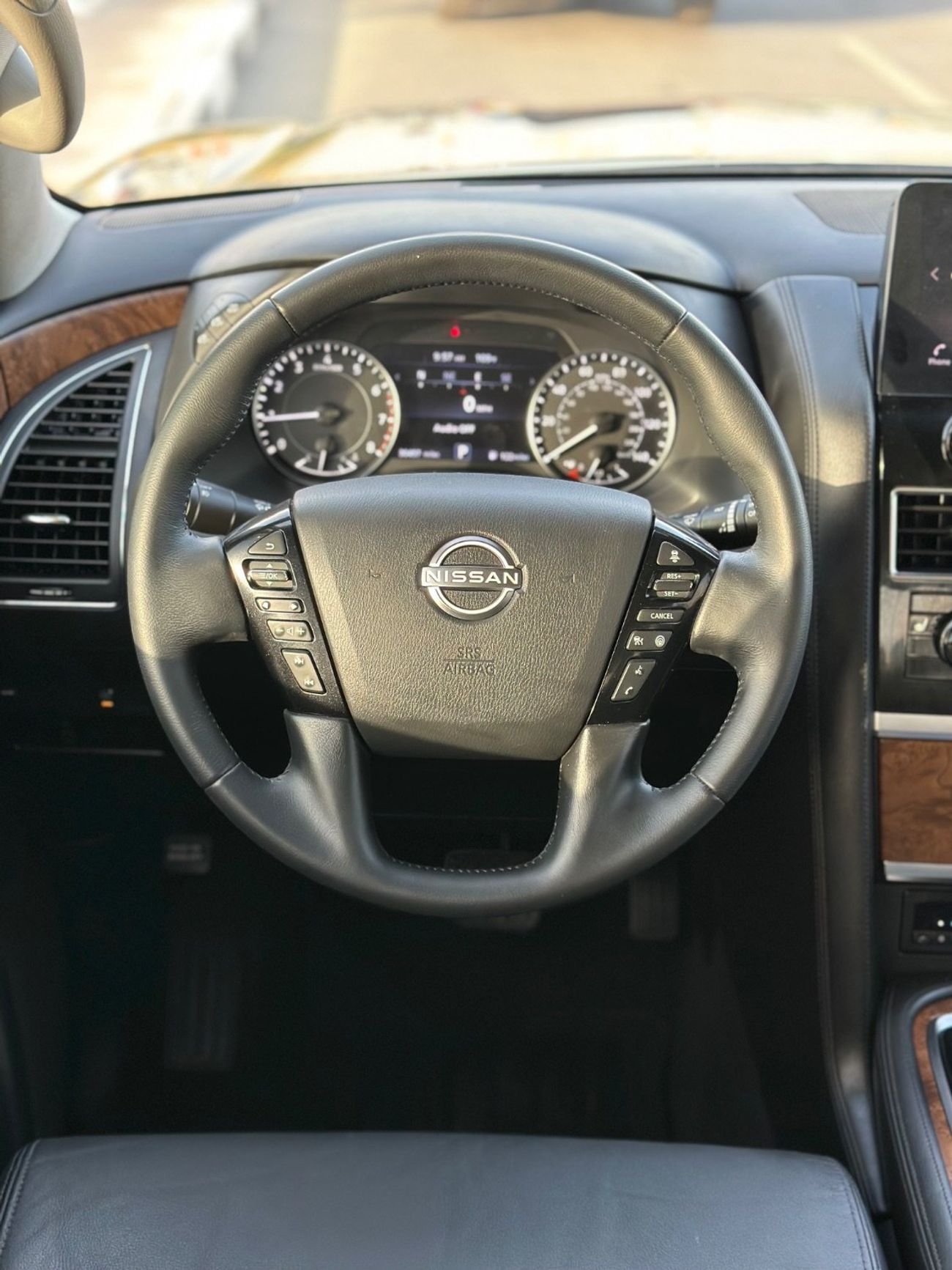 نيسان أرمادا SL 360 camera,Sunroof Full option