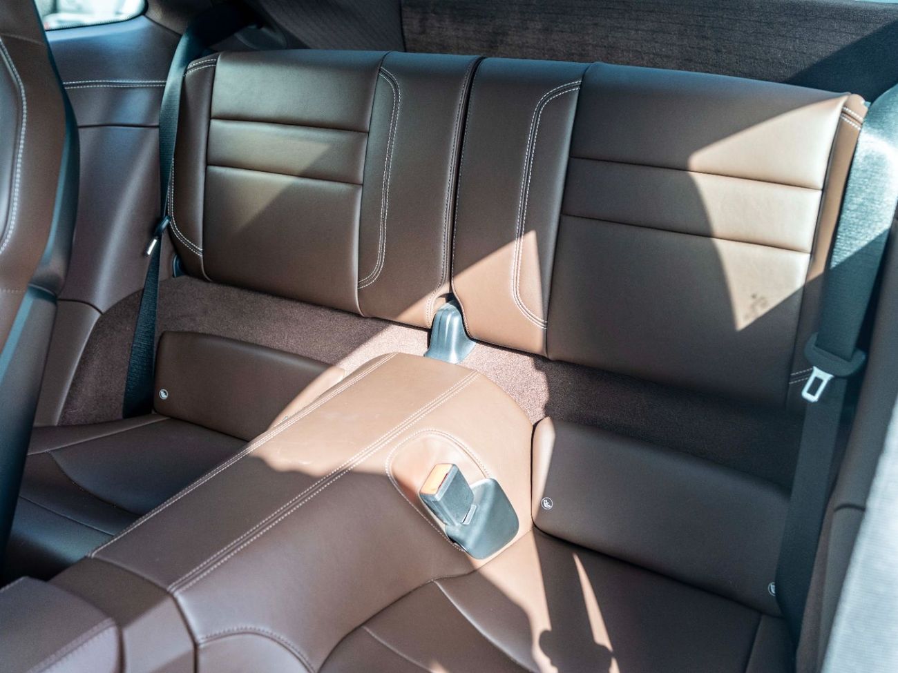 Porsche 911 Carrera S 3.0L (445 HP) Coupe