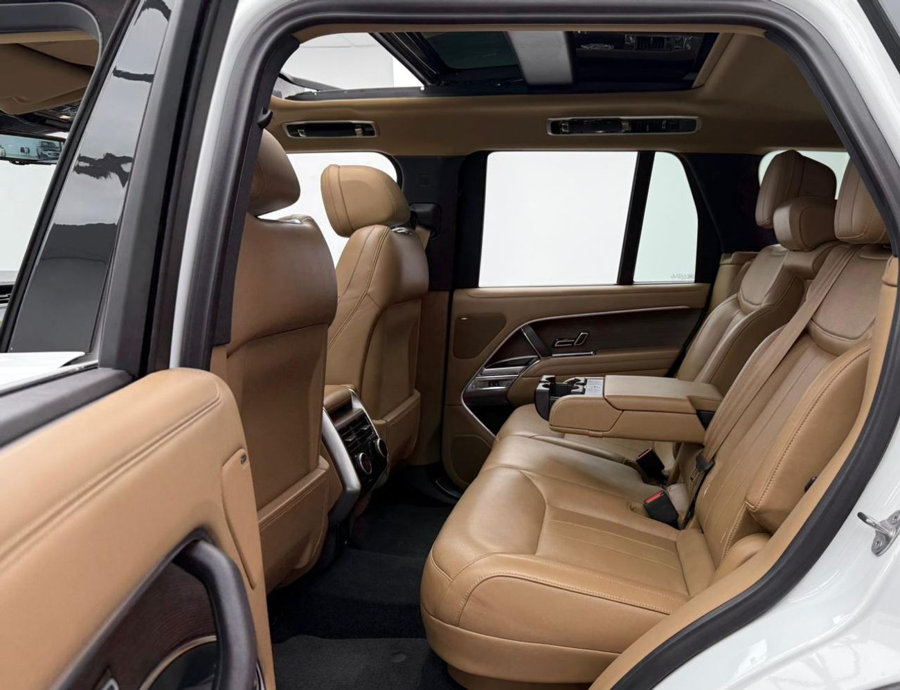 لاند روفر رينج روفر HSE P530 4.4L 2023 Range Rover HSE P530 ,Al Tayer Warranty+Service Contract+Full Service History ,GC