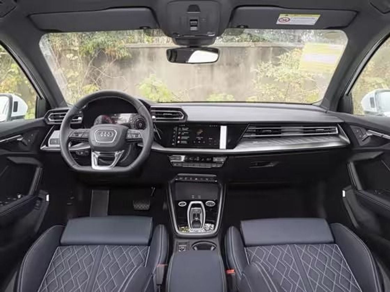Audi A3 35 TFSI S-LINE Audi A3 Sportback 35 TFSI (2025)