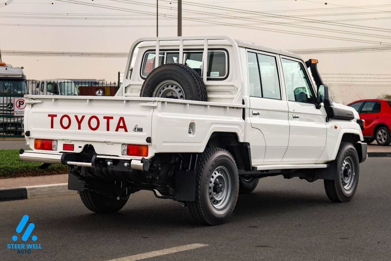 تويوتا لاند كروزر بيك آب Double-Cab LC 79 | 2.8L Turbo DSL | GCC Specs | 4WD MT | Heavy Duty | Export Ready