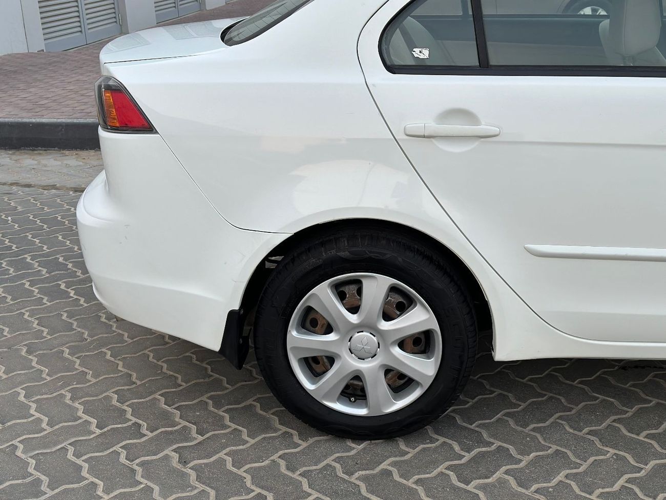 Mitsubishi Lancer GLX GCC 2.0