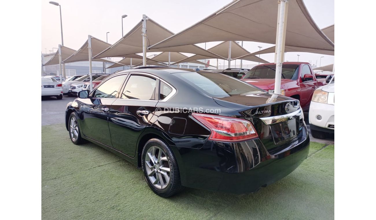 Nissan Altima 2013 model, import SL, number one, Android screen slot, cruise control, sensor wheels, electric chai